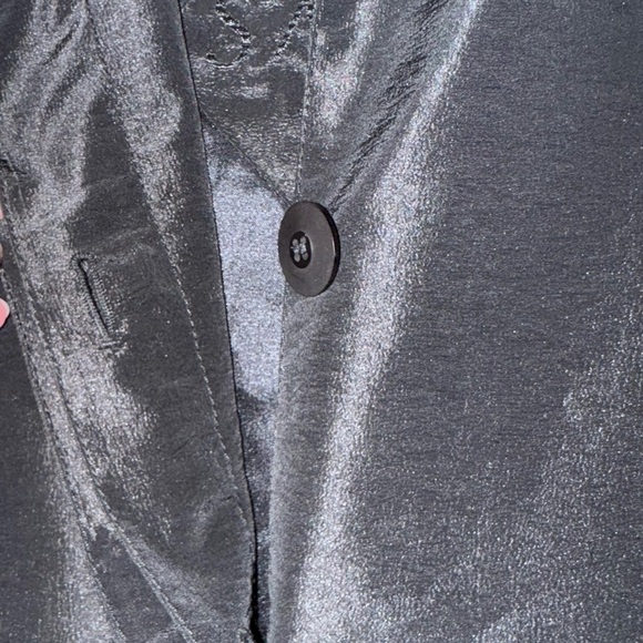 SANYO Elegant Black Women's Coat. Size 2P - Picture 2 of 9